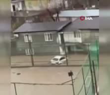 Dağıstan'da sel felaketi: 6 &ouml;l&uuml;, 4 bin 500 ev sular altında