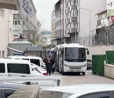 Eski Nil&uuml;fer Belediye Başkanı Erdem'in r&uuml;şvetten aldığı taşınmazları sevgilisinin &uuml;zerine yaptığı iddia edildi