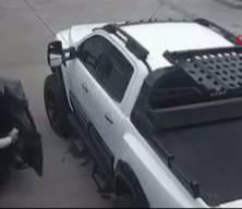 Faciaya ramak kala durdurdular: El freni boşta unutulan ara&ccedil; anayola giriyordu