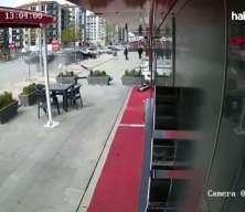 Malatya'da otomobilin, park halindeki ara&ccedil;lara &ccedil;arptığı anlar kamerada