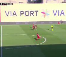 Hamza Akman'ın boş kaleye atamadığı gol sa&ccedil; baş yoldurdu