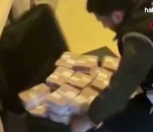 &Uuml;sk&uuml;dar Belediyesi'ne y&ouml;nelik operasyonda r&uuml;şvet parası ortaya &ccedil;ıktı