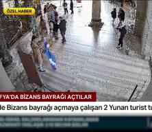 Ayasofya'i Kebir Camii'nde Bizans bayrağı a&ccedil;an iki turist tutuklandı