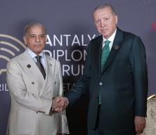 Cumhurbaşkanı Erdoğan, Pakistan Başbakanı Şerif ile g&ouml;r&uuml;şt&uuml;