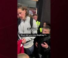 Hollanda'lı yıldız golc&uuml; Weghorst'un Beşiktaş &ouml;zlemi kameralara yansıdı