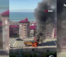 Trabzon'da taş kamyonu yangını korkuttu