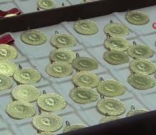 Trump&rsquo;tan "abluka" talimatı! Altın fiyatlarını tepetaklak etti