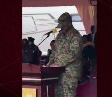 Ugandalı al&ccedil;ak general yine T&uuml;rkleri hedef aldı