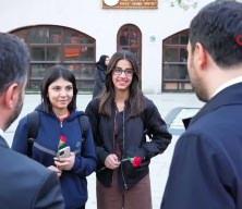 AK Parti İstanbul Milletvekilleri, cuma g&uuml;nleri sahaya inerek vatandaşlarla buluşuyor