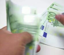 Dolar ve Euro'da g&uuml;n&uuml;n ilk fiyatları!