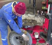 Kış lastiği zorunluluğu sona erdi: S&uuml;r&uuml;c&uuml;ler yaz lastiğine ge&ccedil;iyor