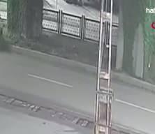 Kontrolden &ccedil;ıkan motosiklet &ouml;l&uuml;m getirdi: Gen&ccedil; kızın tabutuna duvak &ouml;rt&uuml;ld&uuml;