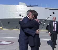 Macron&rsquo;dan Yunanistan&rsquo;a savunma desteği: 8 anlaşma imzalandı