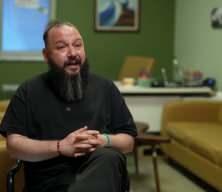 Roman tiyatrocudan "Gırgiriye" gibi oyunların Romanları değersiz g&ouml;sterdiği eleştirisi