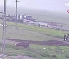 Silahla &ccedil;evreye defalarca ateş eden 3 &ccedil;ocuğun hayrete d&uuml;ş&uuml;ren anları kamerada