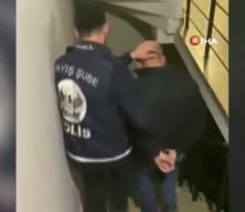  Sosyal medyada polis yeleği giyerek yayın yapan şahıs g&ouml;zaltına alınd