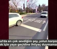 Yabancı turistin İstanbul'da yaya ge&ccedil;idini kullanamaması sosyal medyada g&uuml;ndem oldu