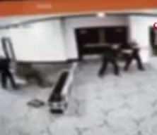 ABD&rsquo;de de komplo teorileri zirveye &ccedil;ıktı: Trump'a y&ouml;nelik saldırı "sahnelenmiş" iddiaları