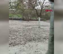 Amasya'da dolu yağışı &ccedil;evreyi beyaza b&uuml;r&uuml;d&uuml;