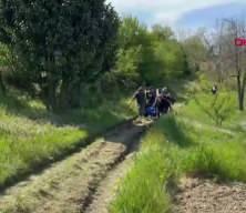 Karasu&rsquo;da trakt&ouml;r faciası: Emekli polis hayatını kaybetti