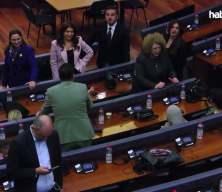 Kosova'da cumhurbaşkanını se&ccedil;ilemedi!