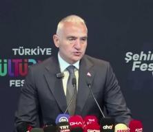 Kurban Bayramı tatili 9 g&uuml;n iyi olur diyen Bakanı Mehmet Nuri Ersoy kabineyi işaret etti