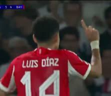 Şampiyonlar Ligi&rsquo;nde &ccedil;ılgın gece: 9 goll&uuml; yarı finalde kazanan PSG!