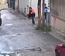 Adana'da 52 yaşındaki Coşkun tartıştığı &ccedil;ocuklar tarafından darbedildi