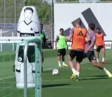 Arda G&uuml;ler&rsquo;in formasını giydiği Real Madrid&rsquo;de kavga: Yıldız futbolcu hastanelik oldu