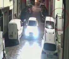 Bursa&rsquo;da husumetlileri tarafından sokağa &ccedil;ağrılan gence kurşun yağmuru