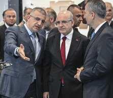 Hazine ve Maliye Bakanı Şimşek, SAHA 2026'yı ziyaret etti