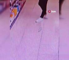 Papağanın alışveriş keyfi