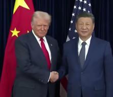 Donald Trump &Ccedil;in'e gidiyor! D&uuml;nyanın g&ouml;z&uuml; Trump - Şi zirvesinde....