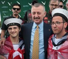  Kocaeli'de temsili askerlik yapacak engellilere "asker kınası" yakıldı