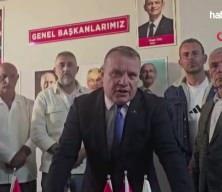 Parti binasından Kılı&ccedil;daroğlu'nun fotoğrafı kaldırıldı