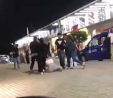 Poizi konserinde meydan savaşı: Tekme ve yumruklar havada u&ccedil;uştu