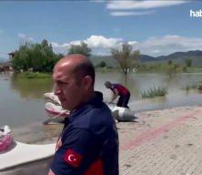 Tokat'ta taşkın paniği! Sular evleri yuttu