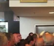 CHP yine bildiğiniz gibi! Genel Merkez binasında yine arbade &ccedil;ıktı