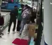Esenyurt'ta dehşet! 'Kocamla ilişkin var' diyerek gen&ccedil; kızı defalarca bı&ccedil;akladı