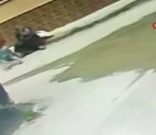 Kadının boynundaki 185 bin TL değerindeki 17 &ccedil;eyrek altın b&ouml;yle &ccedil;alındı