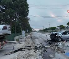 Niğde'de iki otomobilin &ccedil;arpıştığı kazada 2 kişi hayatını kaybetti