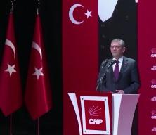 &Ouml;zg&uuml;r &Ouml;zel: &ldquo;Bah&ccedil;eli bayramda aradı, gayet nazik bir g&ouml;r&uuml;şmeydi&rdquo;