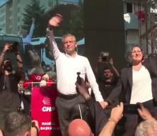 &Ouml;zg&uuml;r &Ouml;zel'den yeni parti a&ccedil;ıklaması
