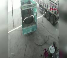 Siirt&rsquo;te şişirilen lastik bomba gibi patladı: 2 yaralı