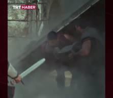Milli g&uuml;reş&ccedil;iler dizi setinde bir tonluk kale kapısını kırdı