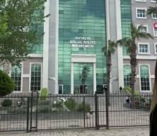 Muhittin B&ouml;cek'in gelini Zuhal B&ouml;cek tahliye edildi