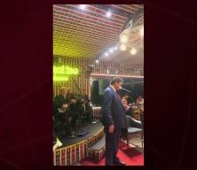 &Ouml;l&uuml;mden d&ouml;nen bir d&ouml;nemin efsanesi Hakan Taşıyan, ciğercide şarkı s&ouml;yledi