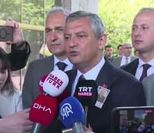 &Ouml;zg&uuml;r &Ouml;zel bu kez de &uuml;lkesini Amerikalılara şikayet etti!
