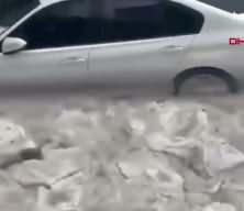 Ankara'da dolu ve sağanak hayatı durma noktasına getirdi!