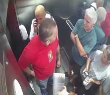 Asans&ouml;rde dehşet anları: Brezilya'da emekli polis 62 yaşındaki komşusuna saldırdı